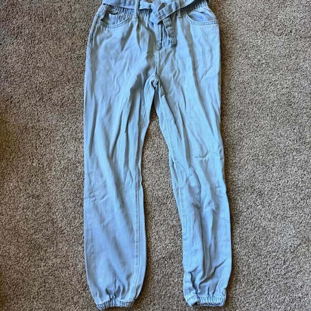The Children's Place Paperbag Jogger Jeans Size 12 Light Wash Denim